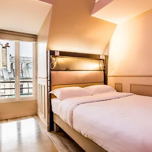 District Republique Otel
