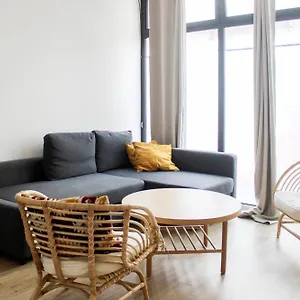 Spacious Appt Close To Place Monge Apartamento