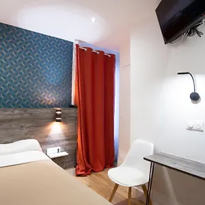 Leonard De Vinci 75011 Otel